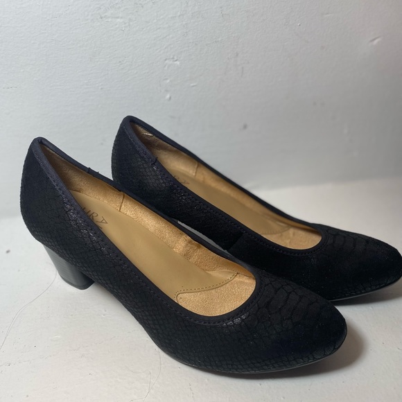Naturalizer Shoes - New black snake skin Naturalizer heels. Size 6.5